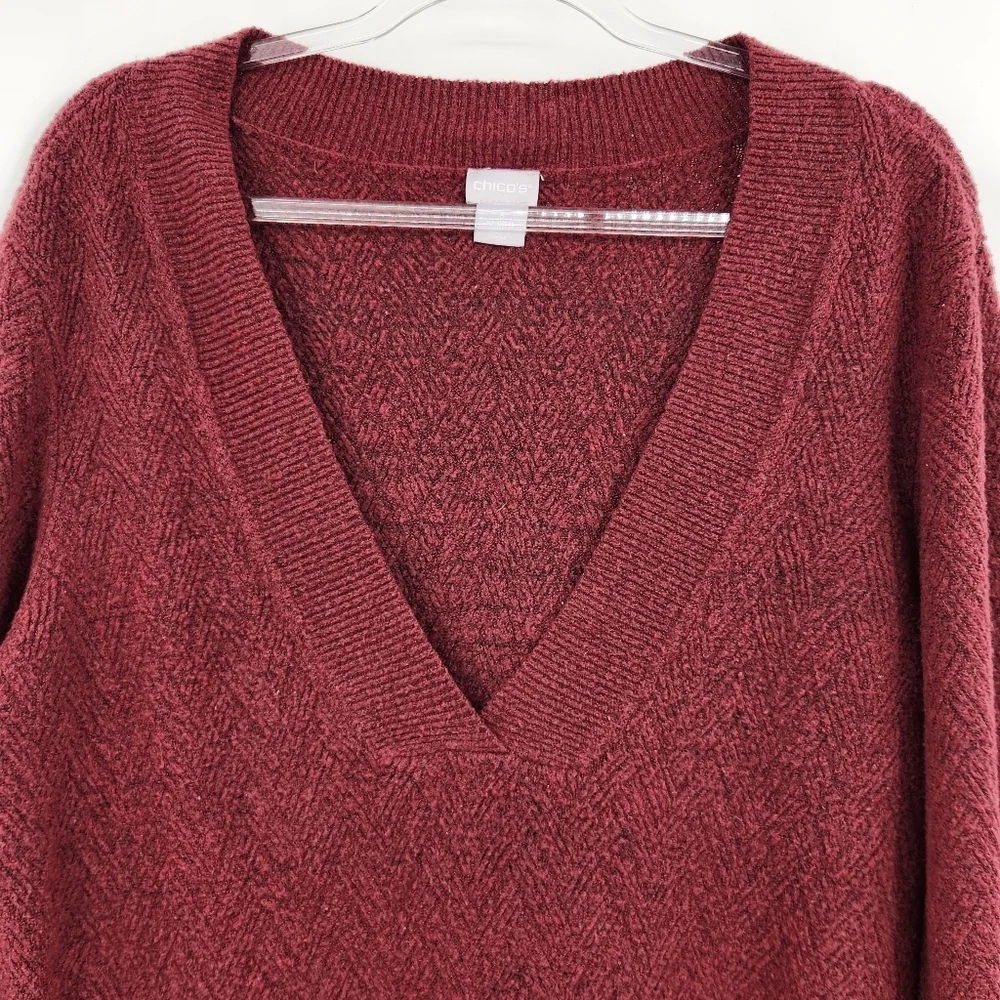 Chicos 3 Long Sleeve V Neck Sweater Womens Size XL Red Herringbone Textured